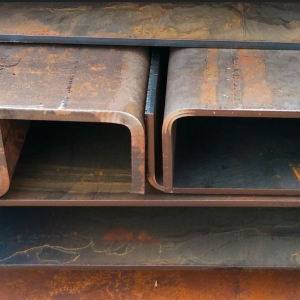 Швеллер стальной гнутый равнополочный 90х54х5 мм Ст3сп ГОСТ 8278-83 в наличии в Кирове