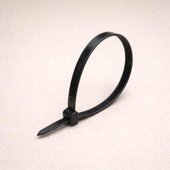 Хомут 2,5х150 мм в наличии в Кирове