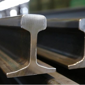 Рельс железнодорожный углеродистая сталь без износа 25000 мм Р-65 в наличии в Кирове