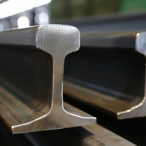 Рельс железнодорожный углеродистая сталь 1 гр. износа 25000 мм Р-65 в наличии в Кирове