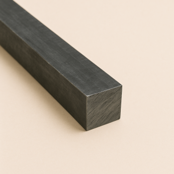 Квадрат стальной горячекатаный 14х14х6000 мм ст3 ГОСТ 2591-2006 в наличии в Кирове